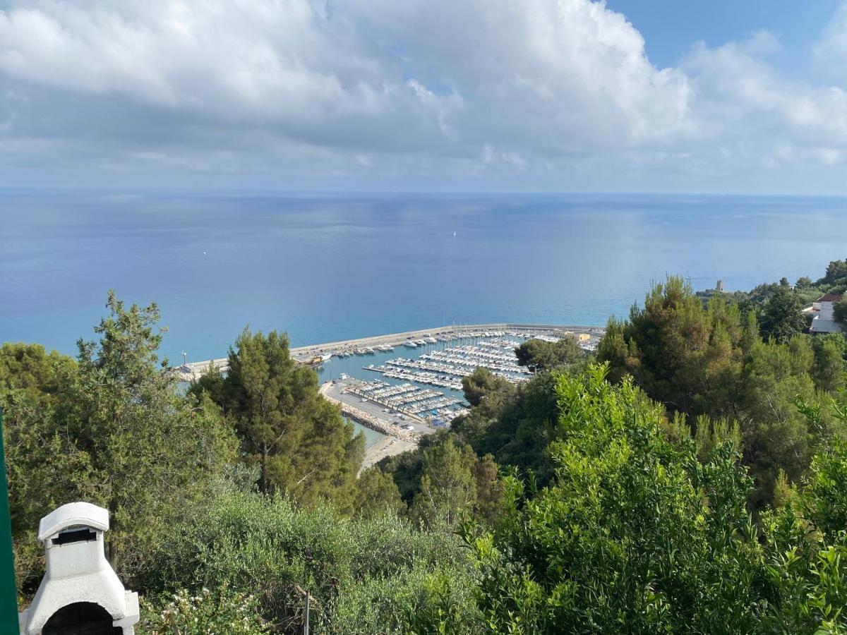 “Da Senso” Relax Nel Verde Vista Mare Finale Ligure Εξωτερικό φωτογραφία